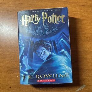 Harry Potter and the Under the Phoenix book
